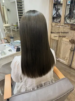 ロング Rinka/レイヤー /透明感カラーのヘアスタイル