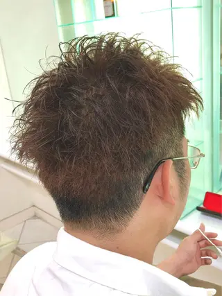 ショート カラー メンズ 保住 亮太のヘアスタイル