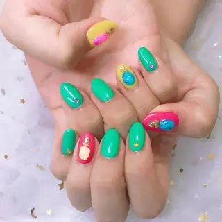 カラー ネイル Q Free nailsのネイルデザイン