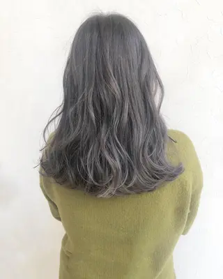 セミロング カラー nakahara madokaのヘアスタイル