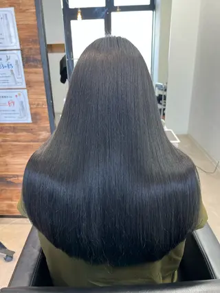 ロング カラー LuSente【ルシェンテ】所属・天野 莉沙のヘアスタイル