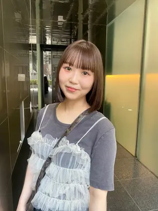 カラー ひかり／ベージュ ／似合わせカットのヘアスタイル