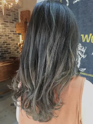 ロング カラー 代表 中島貴志のヘアスタイル