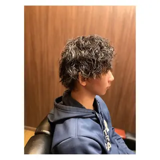 ショート パーマ メンズ BARBER CLASSICSのヘアスタイル
