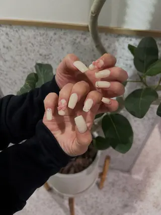 ネイル ♡ハイトーン★ ネイル/しの♡のヘアスタイル