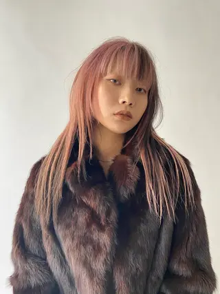 ロング カラー yuna/ボブカット /ハイトーンカラーのヘアスタイル