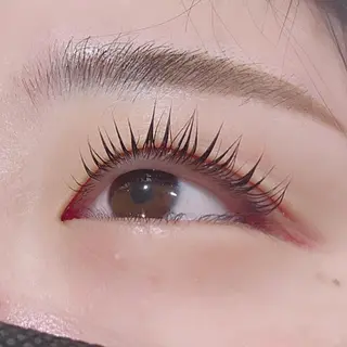 マツエク・マツパ 曲がる縮毛矯正 LIBER 　岩名のヘアスタイル