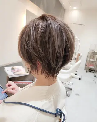 ショート 透明感カラー/ レイヤーkotonoのヘアスタイル