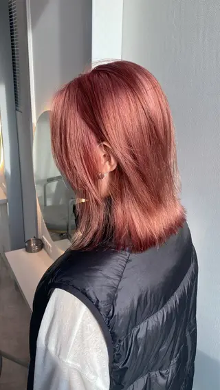 ミディアム カラー 韓国/レイヤー/艶髪 ルキアのヘアスタイル