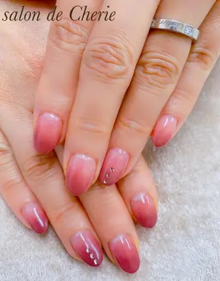 ネイル salon de   Cherie所属・安田 麗加のマツエク・マツパデザイン