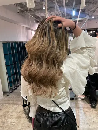 ロング カラー MINAMO 韓国レイヤーのヘアスタイル