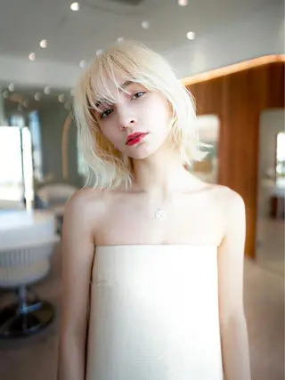 ミディアム カラー 🉐レイヤー/塩見 弘樹🉐渋谷のヘアスタイル