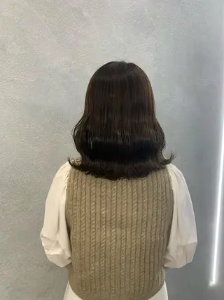 ミディアム カラー kanon hair所属・新木 愛花のヘアスタイル