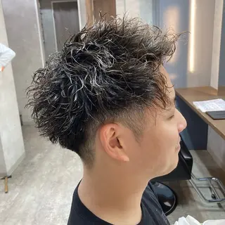 カラー パーマ メンズ RIENS xreaのヘアスタイル