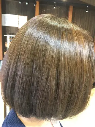 ミディアム カラー ルミ エールのヘアスタイル