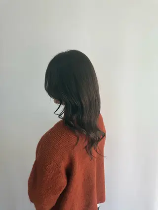 カラー 衛藤 優希のヘアスタイル