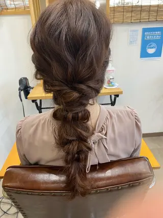 ロング カラー ヘアアレンジ ブリーチなしベージュ /ヘアセット/ミユのヘアスタイル