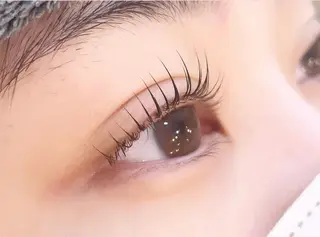 マツエク・マツパ ジョイエ 梅田店所属・joie 梅田のマツエク・マツパデザイン