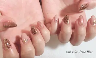 ミディアム ネイル ネイルスタジオ シェイクユアハンズのネイルデザイン