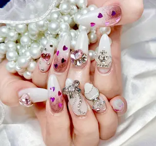 ネイル Momo 🤍のネイルデザイン