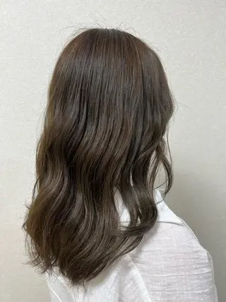セミロング あおい/透明感 /ハイトーンのヘアスタイル
