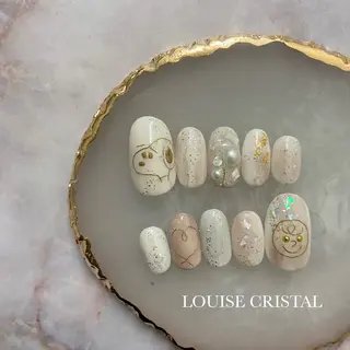 ネイル LOUISE CRYSTALのネイルデザイン