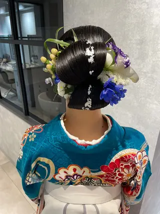 セミロング カラー ヘアアレンジ arrow🖤 もえみのヘアスタイル