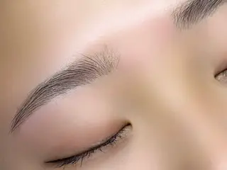 アイブロウ アイラッシュサロン me所属・mamiya 802 me 千里丘店のマツエク・マツパデザイン