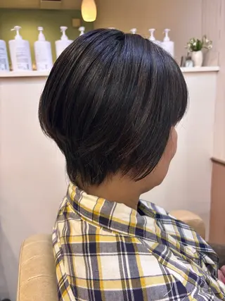 ショート シンセティックヘアデザイン所属・吉井 愛のヘアスタイル
