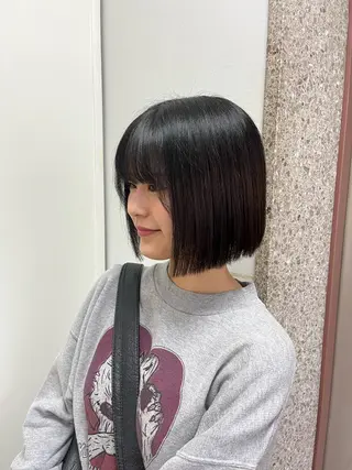 ミディアム Go   Today シェアサロン　横浜店所属・【ただの天才 🎨】のヘアスタイル