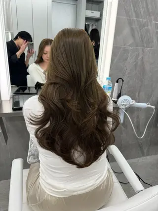 ロング 中村 紅葉のヘアスタイル