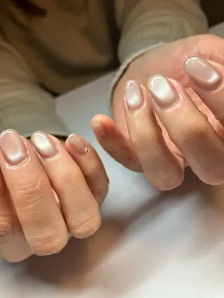 ネイル メラネイル所属・米良 裕子のネイルデザイン