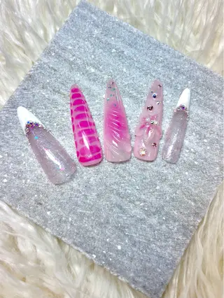 ネイル Queennail 北堀江megumiのネイルデザイン