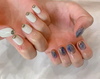 ショート カラー ネイル マツエク・マツパ illum hicariのネイルデザイン