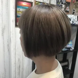 ショート カラー embrace エンブレイスのヘアスタイル