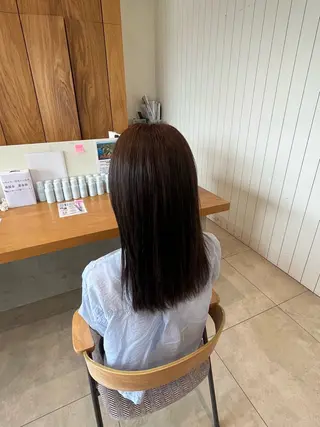 セミロング 坂口 友莉香のヘアスタイル