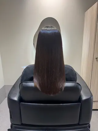 セミロング NAVY 橋本心 縮毛矯正のヘアスタイル