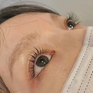 マツエク・マツパ miel大宮店所属・矢部 奈々の眉毛・アイブロウイメージ