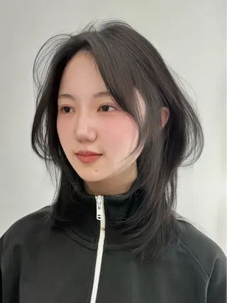 ミディアム カラー 艶カラー/レイヤー️ 🩵miku🩵のヘアスタイル