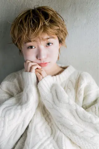 ショート カラー パーマ/レイヤー 岩山丈一郎のヘアスタイル