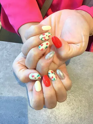 ネイル Nest 岩崎のネイルデザイン