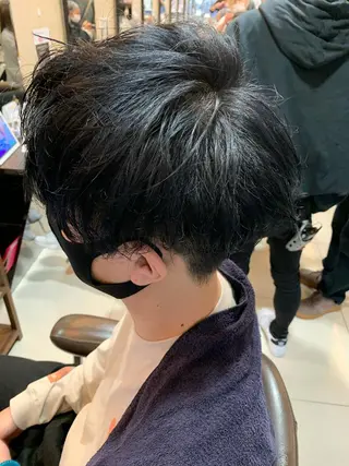 ショート カラー メンズ ブリーチ特化 ハイトーンRYOYAのヘアスタイル