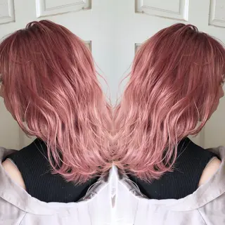 セミロング カラー 艶ハイトーンブリーチ 🌈小林侑雅のヘアスタイル