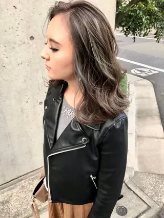 ミディアム カラー パーマ ヘアアレンジ メンズ キッズ ネイル マツエク・マツパ 韓国風×透明感カラー 髪質改善オタベシンヤのヘアスタイル