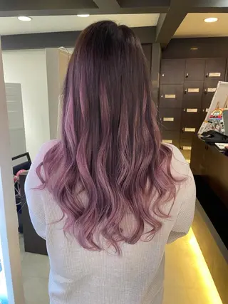 ロング Moana by headlight 豊中曽根店所属・園田 美恵子のヘアスタイル