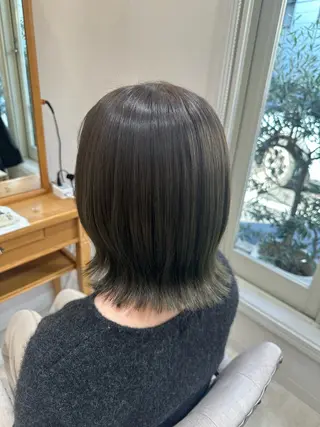 ミディアム enne所属・enne こさかのヘアスタイル