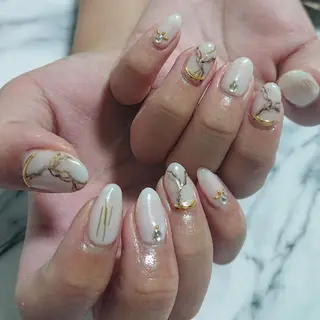 ネイル QULEONAIL所属・大城 裕麻のネイルデザイン