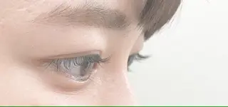 マツエク・マツパ 松澤 勇輝のヘアスタイル