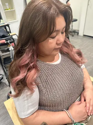 セミロング カラー 艶髪レイヤー上田 紗也🇰🇷💗のヘアスタイル