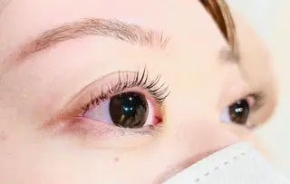 マツエク・マツパ 大森 美愛のネイルデザイン